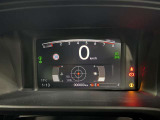 お車の情報を正確に把握できる液晶メーターです。