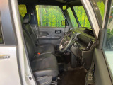 運転席シート廻りは使用感も少なく、良好な状態となっています。丁寧に使われていたことがよくわかりますね。