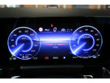 昼夜を問わず計器類はいつでも見やすいので安全に運転できます。また、どのモデルでも基本設計が共通の為乗り換えても違和感がありません。