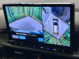 【マルチビューカメラシステム】専用のカメラにより、上から見下ろしたような視点で360度クルマの周囲を確認することができます☆死角部分も確認しやすく、狭い場所での切り返しや駐車もスムーズに行えます。