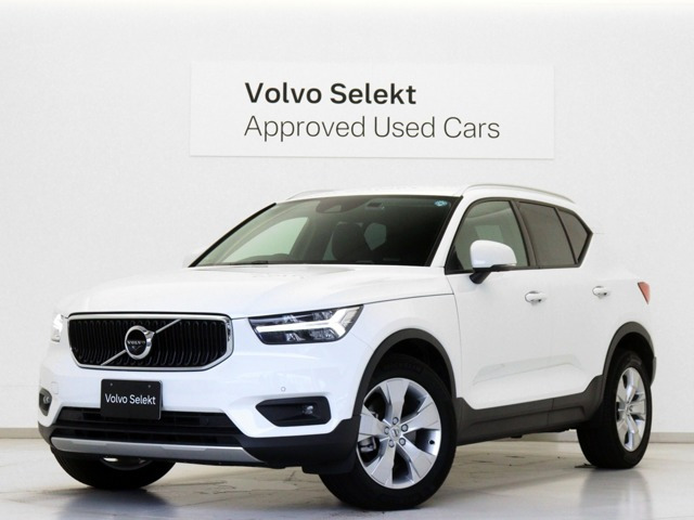 XC40  B3 モメンタム