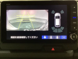 バックでの車庫入れも安心です! リアカメラが付いているバックモニター付のナビを装備しております。バンパーについているソナーや、操作線もついており距離感も画面から確認できます。