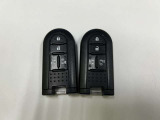 スマートキーをバッグやポケットに携帯していればキーを取り出さなくても乗り込めるので、重い荷物を持っている時や急いでる時などにとても便利で重宝です。最近のリレーアタックでの盗難には、ご注意ください。