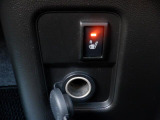 運転席側には素早く暖を取るのに便利なシートヒーター付きです♪
