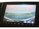 バックカメラが装備されており、後方の安全確認はもちろんのこと狭い場所での駐車や雨の日・夜間など視界の悪いコンディションでのストレスの軽減にもなります!
