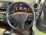 今お乗りのお車の価値が気になる方は、お気軽にお声がけください。査定士の資格を持ったスタッフが、丁寧に査定いたします