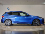 ☆BMWの前後重量配分50:50はエンジン自体をフロントタイヤよりも後ろにずらし、通常はエンジンルーム内に搭載される重量物であるバッテリーをトランクに移動させるなどして実現されています☆