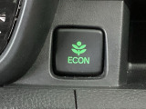 ★ECONスイッチ★ エコドライブを加速しよう!スイッチをONにすると、運転の仕方によるロスを抑え込み燃費をよくするようクルマが頑張ります(*^ー^*)燃費向上にチャレンジ♪