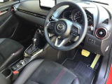 現在のMAZDA車はインパネ配置が視線の動きが少なくなるように設計レイアウトされています☆ひとつひとつの部品からMAZDAの安全に対するこだわりを感じる事が出来ます☆