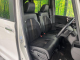 運転席シート廻りは使用感も少なく、良好な状態となっています。丁寧に使われていたことがよくわかりますね。