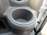 運転席ドリンクホルダー