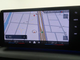 【純正ナビゲーション】BMWのナビゲーションは操作性も良く、詳細な地図情報と交通状況を見やすく表示し、快適なドライビングをサポートしながら目的地までナビゲートします。