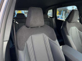 弊社お客様より頂いた下取車やデモカーが在庫の殆どを占めています。車の経歴や整備記録が分かり、ご安心してお車をお選び頂ける正規ディーラーならではのラインナップでございます。