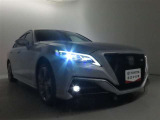 高輝度で点灯速度が速く、しかも消費電力の少ないLEDヘッドライトが装備されています!LEDの明るい光が走行中の視界の確保をサポートして、夜のドライブがより楽しく安全に運転できます♪