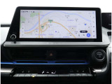 純正メーカー12.3インチディスプレイオーディオ&ナビキット装備!インパネ中央部のディスプレイに、オーディオ機能とスマホ連携機能を搭載!ナビキットを装着しており、車載ナビ もご利用いただけます♪