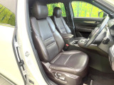 運転席シート廻りは使用感も少なく、良好な状態となっています。丁寧に使われていたことがよくわかりますね。
