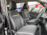 ひじ掛けが付いて運転が楽です