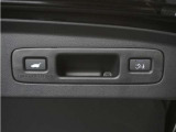 ◆予約クローズ機能付きパワーテールゲート◆キーや運転席のボタン、ハンズフリー機能など多彩なアクセスで自動開閉できます。