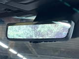 【デジタルインナーミラー】後席の大きな荷物や同乗者で後方が確認しづらい時でも安心!カメラが撮影した車両後方の映像をルームミラー内に表示。クリアな視界で状況の確認が可能です!