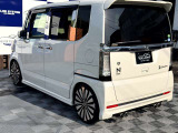 初めてお車をご購入される方でも大丈夫!知識・経験共に豊富なスタッフが親切・丁寧にお客様にピッタリなお車をご案内させて頂きます。ご購入後のアフターケアなど、お困りな事は何でもご相談ください!