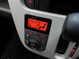 お車の状態は内外装共にとても綺麗な状態を保っておりますので私共でも自信を持ってお薦め出来る1台です!!同年式のお車と比べますと、大事にお乗りだった事を実感して頂けるはずです♪