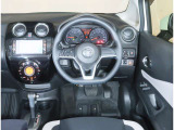 【運転席からの視界】実際に乗るとこんな感じの視界です。十分に広い視界を確保しています。