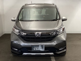 フロントマスクは個性もいっぱい! 人気の車です。