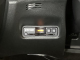 ハンドルの左下にETC2.0がついています。高速道路の料金所の通過も楽々です!。 カードの取り出しもしやすい場所についています。