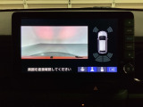 バックでの車庫入れも安心です! リアカメラが付いているバックモニター付のナビを装備しております。操作線もついており距離感も画面から確認できます。
