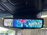 【デジタルインナーミラー】後席の大きな荷物や同乗者で後方が確認しづらい時でも安心!カメラが撮影した車両後方の映像をルームミラー内に表示。クリアな視界で状況の確認が可能です!