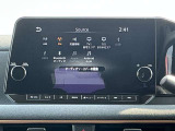 Bluetooth対応の日産純正ナビなのでスマホの音楽を車内で聴けるのでお出かけの時もお気に入りの曲を聴きながらノリノリドライビング♪