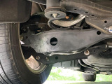 お車を安心してお乗りいただく為には、足回りの定期点検が欠かせません。サービスサポート(有償保証)では無料点検もご提供しており、安心のカーライフをお過ごしいただけるサポート体制が整っています。