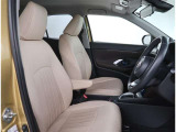 【フロントシート】運転しやすいドライバーズコックピット!ドライブが楽しくなります。