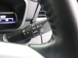 周りが暗くなるとライトを点灯させる【オートライト】つきです♪高速道路の走行時にはトンネルで自動点灯しますので、とっても便利ですよ♪
