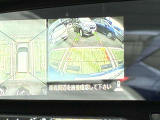 駐車時はルームミラーでアラウンドビューモニターを見ることができ、安心して後ろを把握することが出来ます。