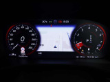 スピードメーターにはマップが映ります。