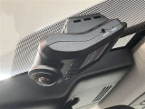 納車前にご案内しますボディーコーティングを施工する事をお勧めします。理由1納車時ピカピカ、2洗車も楽々だし雨で多少の汚れも無くなります、3運転してて気持ちがよいetc.