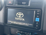 【メーカー純正ナビ】インテリアに溶け込むスタイリッシュな「専用設計」メーカーナビを装備♪視認性や操作性など基本性能にも優れ、より上質なカーライフをお楽しみいただけます。