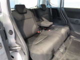 ゆとりある広々とした車内空間は、ドライブを始め買い物やレジャーなど、幅広く活躍します。一人でもみんなとでもお出かけを楽しみましょう!