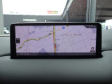 マツダコネクトの8.8インチワイドセンターディスプレイです。『Android Auto』『Apple CarPlay』や独自のコネクテッドサービスに対応したインターフェイスシステムです。