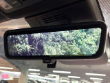 【デジタルインナーミラー】後席の大きな荷物や同乗者で後方が確認しづらい時でも安心!カメラが撮影した車両後方の映像をルームミラー内に表示。クリアな視界で状況の確認が可能です!
