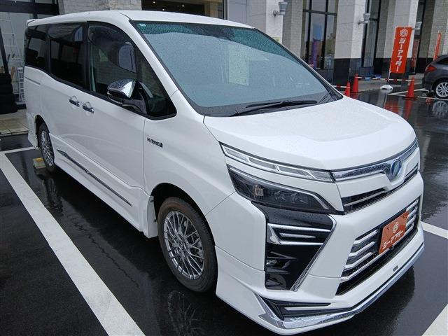 ヴォクシー 1.8 ハイブリッド ZS 煌 禁煙車 後席モニター 純正10インチナビ