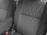 この中古車はルームクリーニングを施工をして展示しております。お客様が気持ちよくドライブして頂けるように一台一台丁寧に作業しています!是非店頭にてご確認ください。