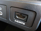 こちらのクルマはHDMI接続コネクタも装備されています♪スマホに接続すればお好きな音楽や映像も流せます!今の時代、さまざまな方法で音楽や動画を楽しめますね!