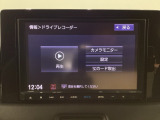 ドライブレコーダー☆万が一にも安心のドライブレコーダー装備。映像を証拠として残せます☆おひとりで運転している時でも安心ですね☆映像はナビ画面で確認できます☆