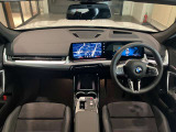 BMWの操作パネルは使いやすさを追求し日常生活で必要なボタン&スイッチを使えるようにした構造となっております。購入時から沢山触って体感してください。