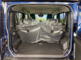 普段のお買い物や通勤、送迎等に十分な荷室スペースを確保しております。セカンドシートを倒すと、大きな荷物の積載も可能です♪