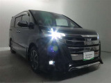 高輝度で点灯速度が速く、しかも消費電力の少ないLEDヘッドライトが装備されています!LEDの明るい光が走行中の視界の確保をサポートして、夜のドライブがより楽しく安全に運転できます♪