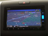 純正スタンダードインターナビ(VXM-185VFi)&バックカメラが装備されているので、普段の使い勝手もロングドライブも快適です。