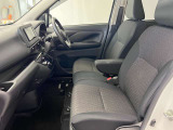 【車内ルームクリーニング済】専門スタッフにより車内はきれいにルームクリーニングを行っております。